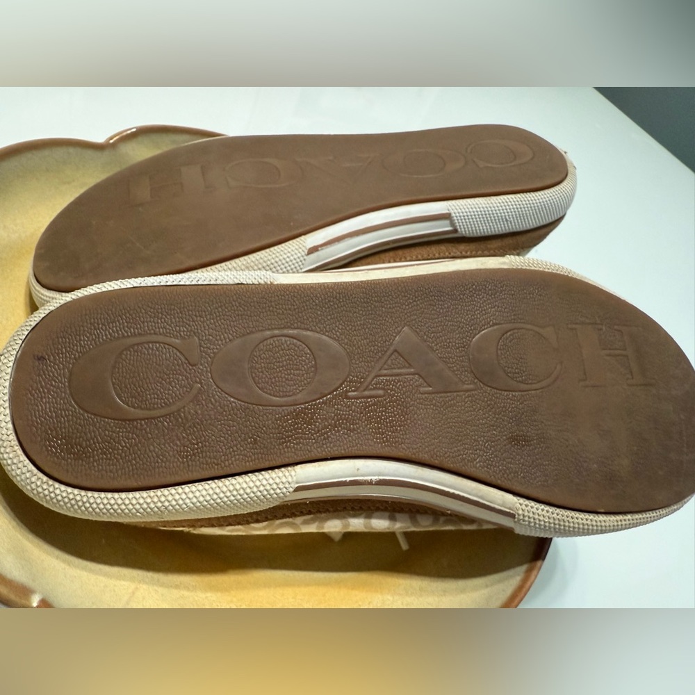 Coach Cream‎ and Brown Designer Edith Sneakers - Picture 7 of 9